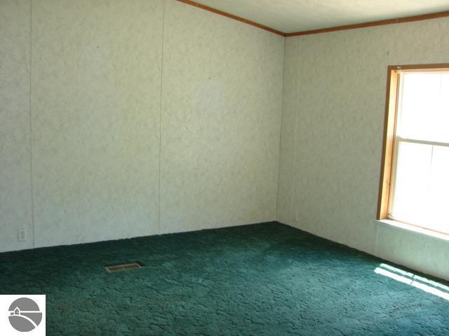 6645 North 19 Road Mesick, MI 49668 - Photo 8 of 9 1693880-7.JPG