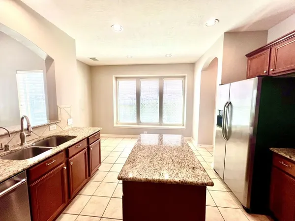 $3,250 | 5110 Shadow Breeze Lane, Katy, TX 77494