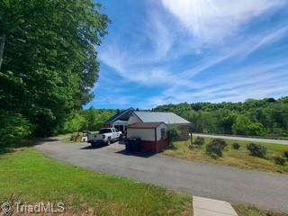 3391 Asbury Road, Unit 1 Mount Airy, NC 27030 - Photo 4 of 30