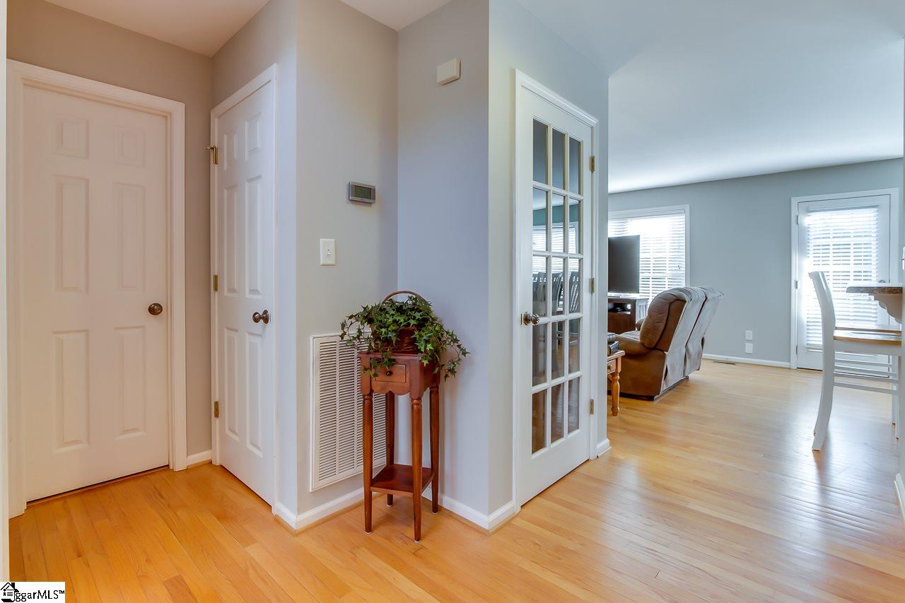 101 Lyndhurst Drive Anderson, SC 29621 - Photo 6 of 33 Gallery Image 6
