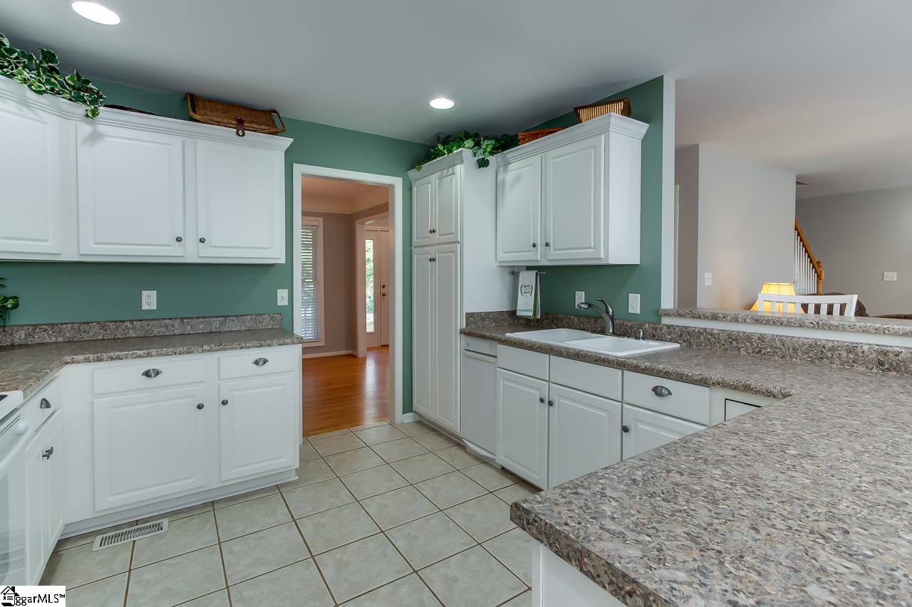 101 Lyndhurst Drive Anderson, SC 29621 - Photo 9 of 33 Gallery Image 9