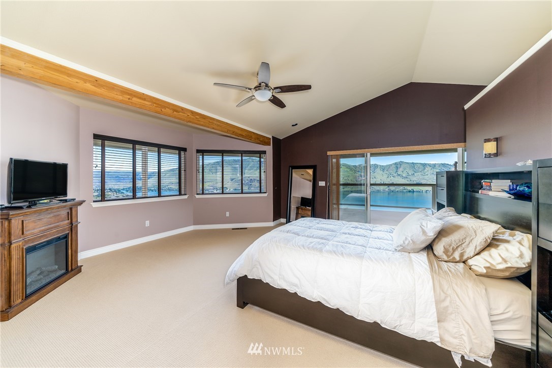 120 Pinnacle Place Chelan, WA 98816 - Photo 11 of 25