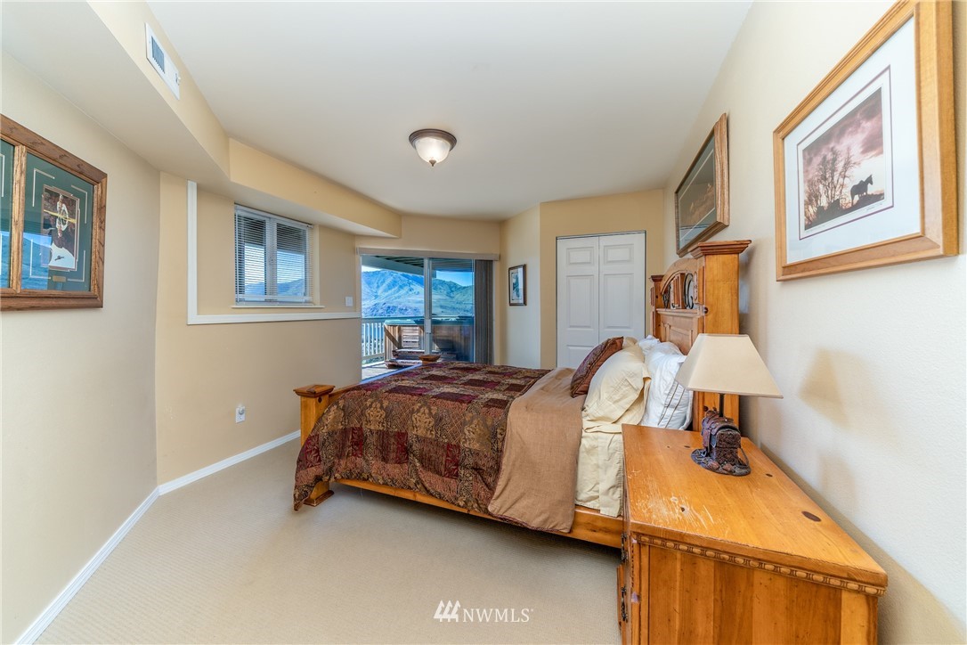 120 Pinnacle Place Chelan, WA 98816 - Photo 16 of 25