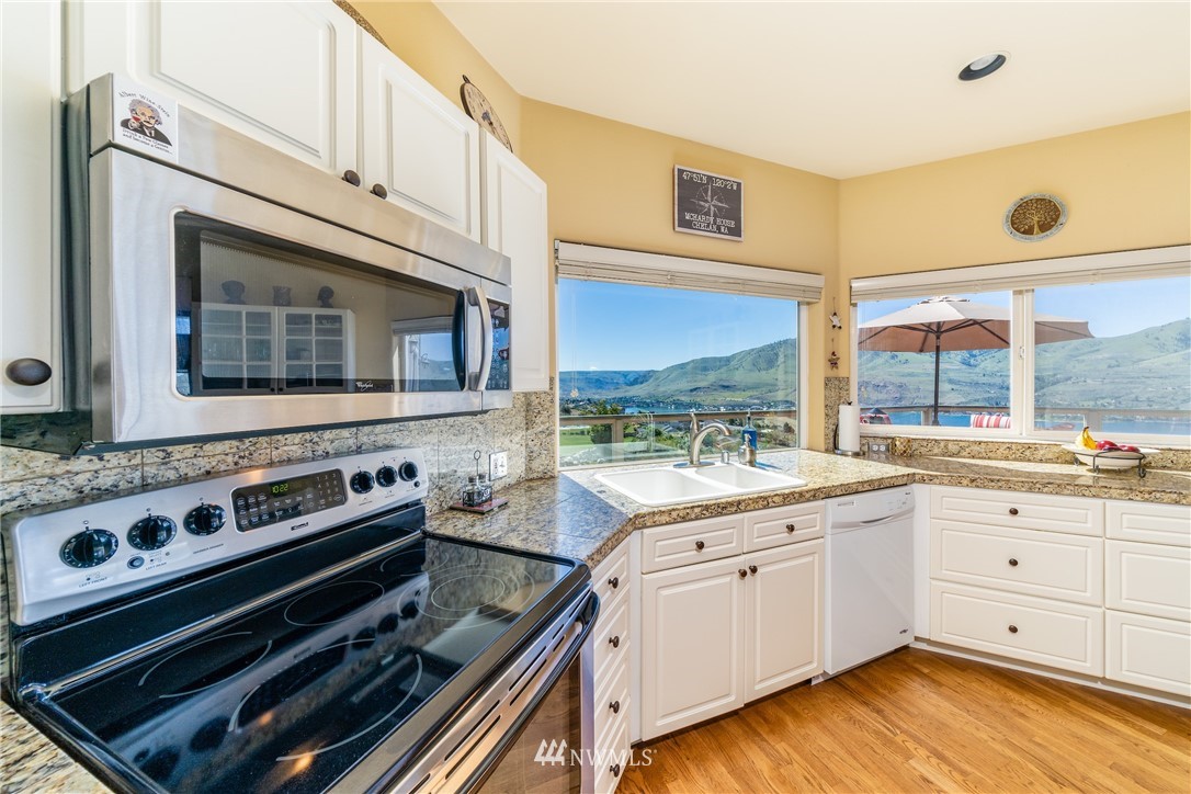 120 Pinnacle Place Chelan, WA 98816 - Photo 7 of 25