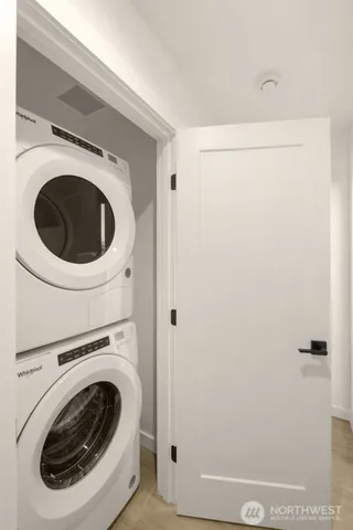 $1,069,950 | 4414 Midvale Avenue North, Seattle, WA 98103