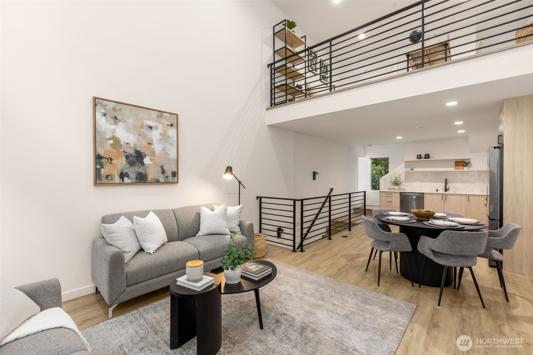 4414 Midvale Avenue North Seattle, WA 98103 - Photo 6 of 20