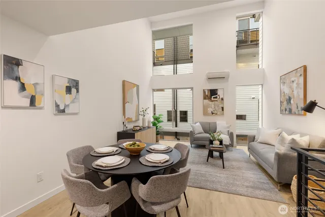 $1,069,950 | 4414 Midvale Avenue North, Seattle, WA 98103