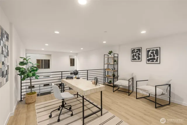 $1,069,950 | 4414 Midvale Avenue North, Seattle, WA 98103