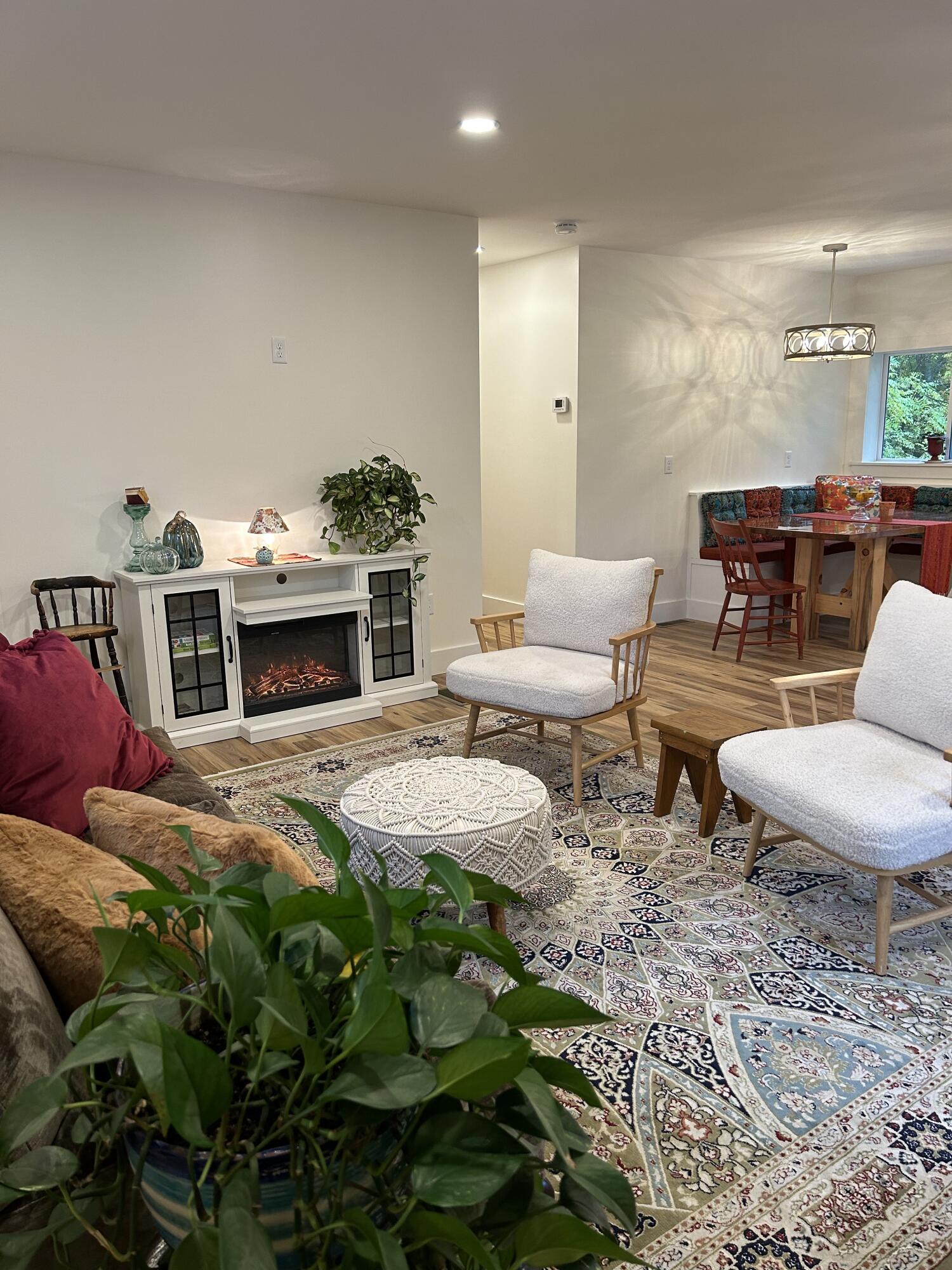 130 Wilton Road Farmington, ME 04938 - Photo 10 of 31 Living Room