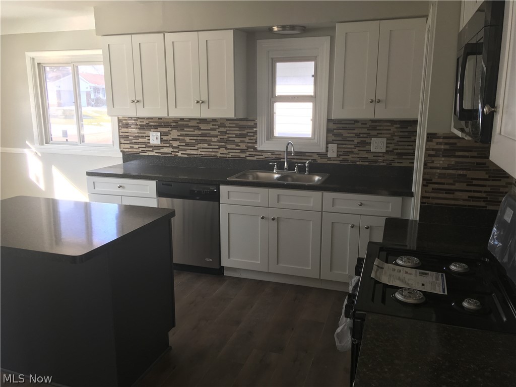 12870 West Sprague Road Cleveland, OH 44130 - Photo 4 of 18 Gallery Image 4