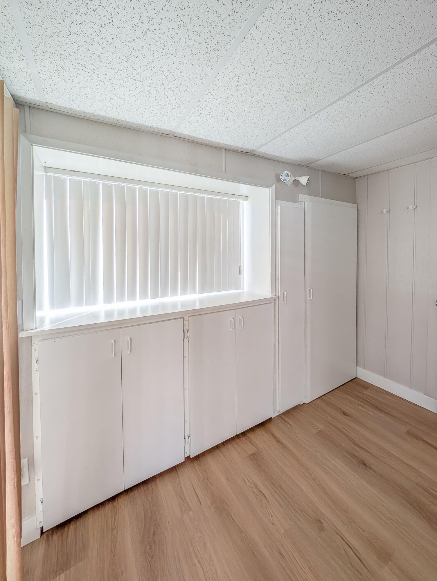 70200 Dillon Road, Unit 119 Desert Hot Springs, CA 92241 - Photo 23 of 31 California Room