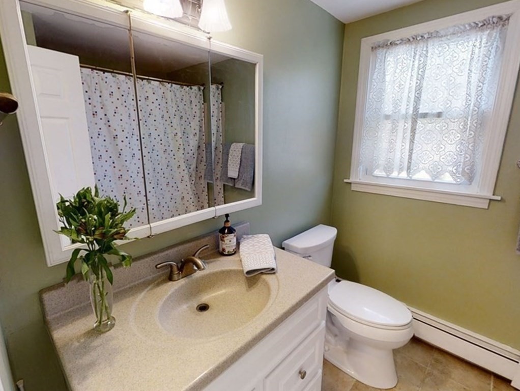 181 Chapman Road Tewksbury, MA 01876 - Photo 19 of 34 Gallery Image 19