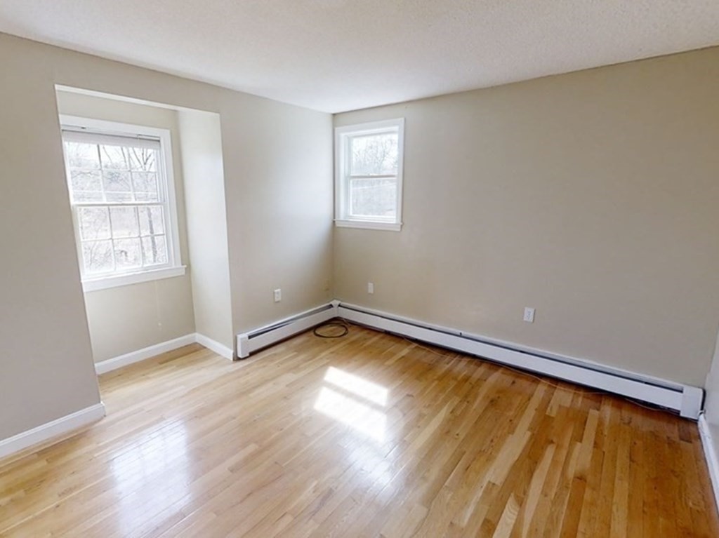 181 Chapman Road Tewksbury, MA 01876 - Photo 20 of 34 Gallery Image 20
