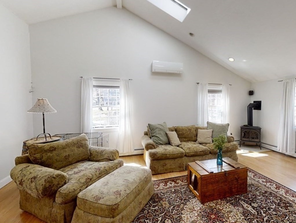 181 Chapman Road Tewksbury, MA 01876 - Photo 5 of 34 Gallery Image 5