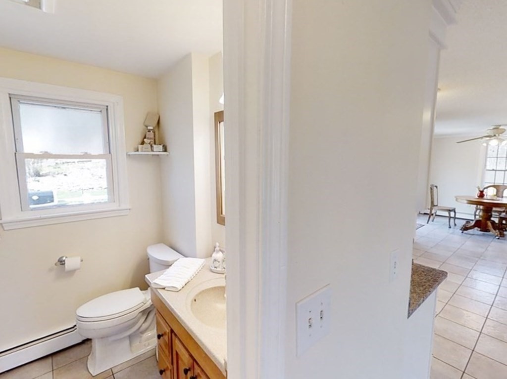 181 Chapman Road Tewksbury, MA 01876 - Photo 8 of 34 Gallery Image 8