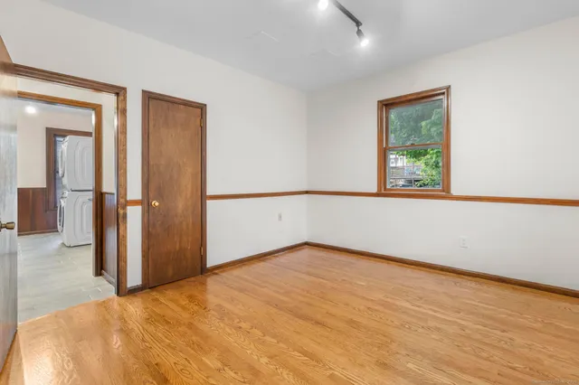 $2,200 | 32 Oak Avenue, Unit A, Shelton, CT 06484