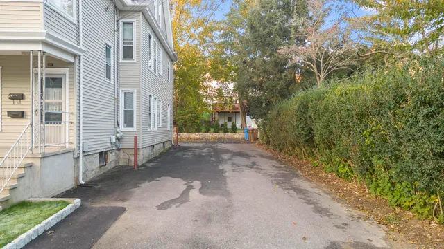 $2,200 | 32 Oak Avenue, Unit A, Shelton, CT 06484