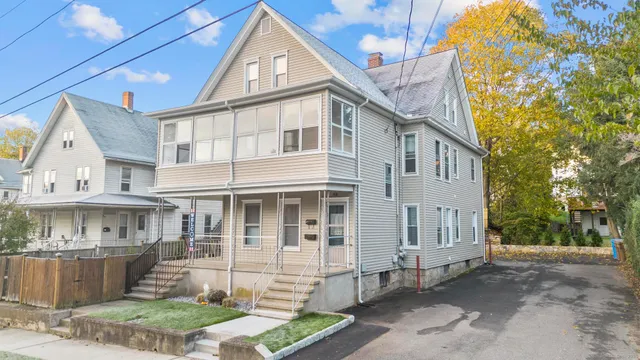 $2,200 | 32 Oak Avenue, Unit A, Shelton, CT 06484