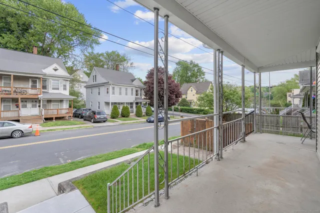 $2,200 | 32 Oak Avenue, Unit A, Shelton, CT 06484