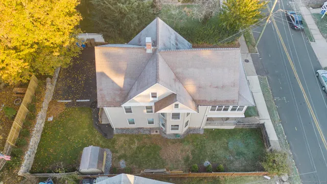 $2,200 | 32 Oak Avenue, Unit A, Shelton, CT 06484