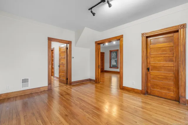 $2,200 | 32 Oak Avenue, Unit A, Shelton, CT 06484