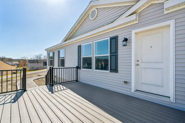 $521,400 | 169 Butternut Road, Hartford, VT 05001