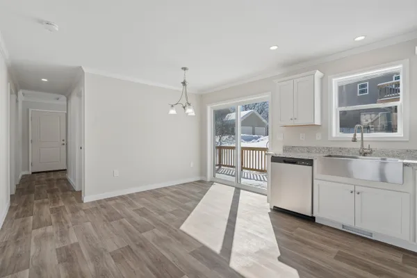 $521,400 | 169 Butternut Road, Hartford, VT 05001