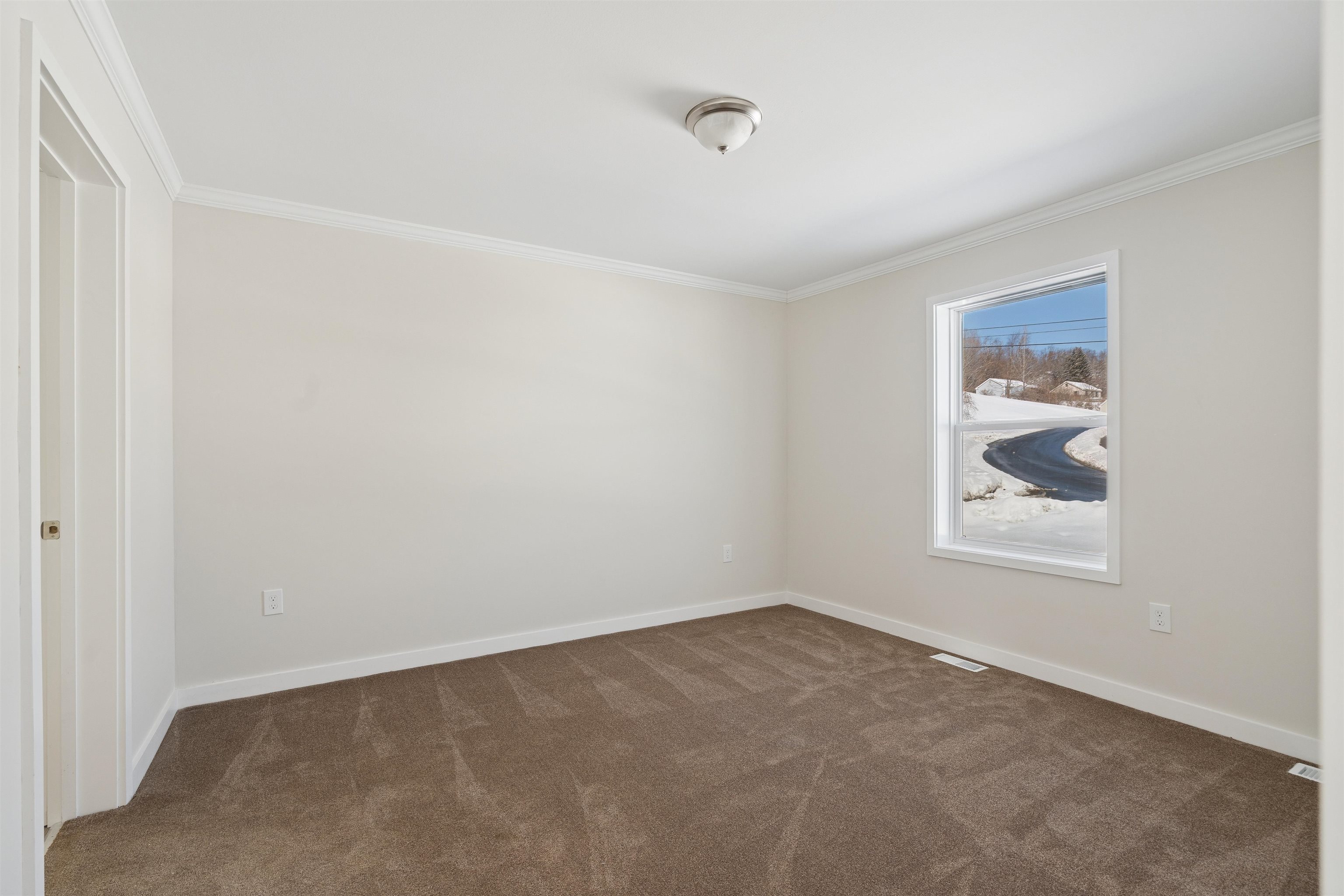 169 Butternut Road Hartford, VT 05001 - Photo 26 of 38