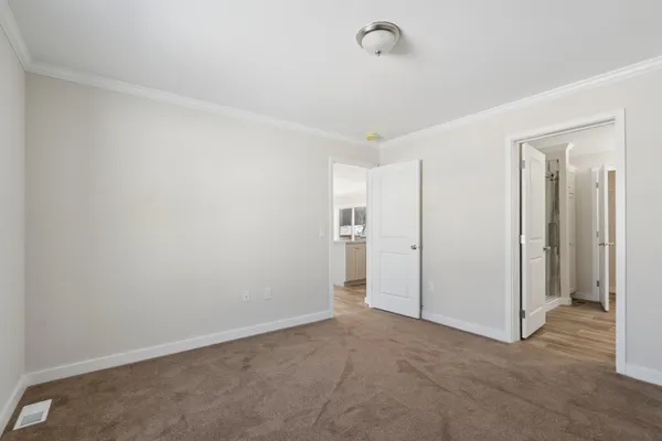 $521,400 | 169 Butternut Road, Hartford, VT 05001