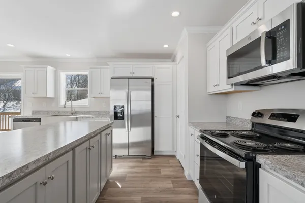 $521,400 | 169 Butternut Road, Hartford, VT 05001