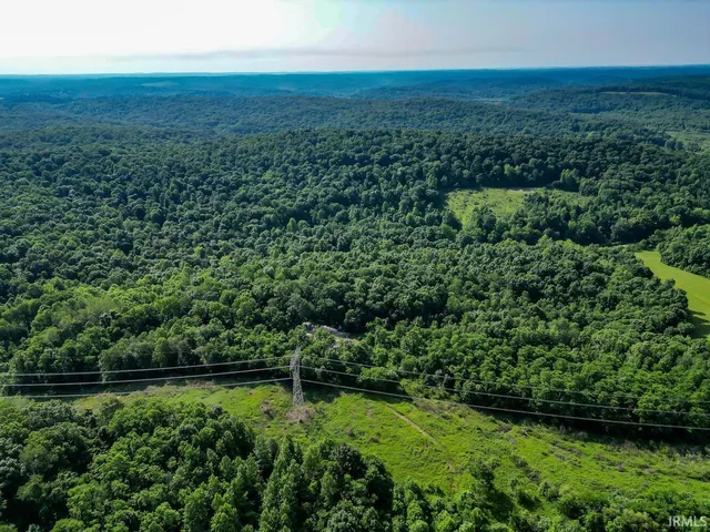 $179,900 | 2500 South Coalmine Road, Bloomfield, IN 47424