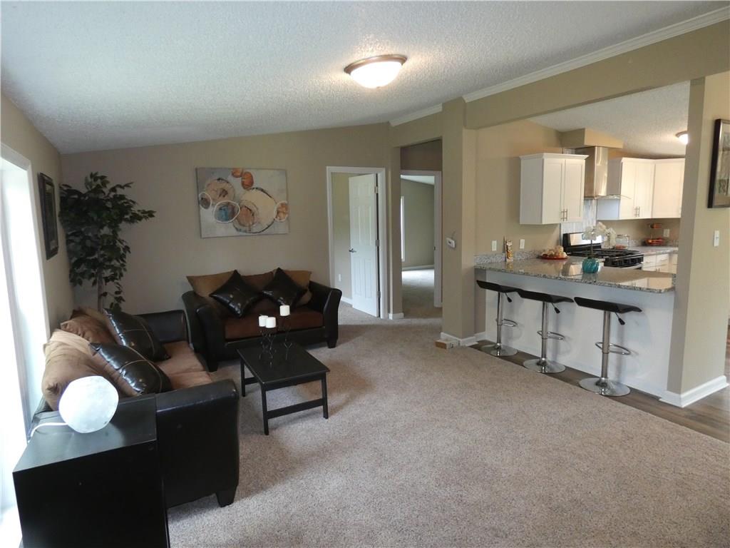 4205 Williams Road Martinsville, IN 46151 - Photo 3 of 22 Gallery Image 3
