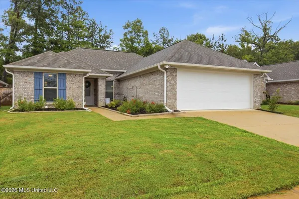 $286,000 | 2059 Pebble Creek Drive, Brandon, MS 39042