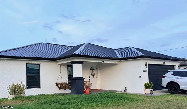 $378,900 | 3201 Northwest 2nd Place, Cape Coral, FL 33993
