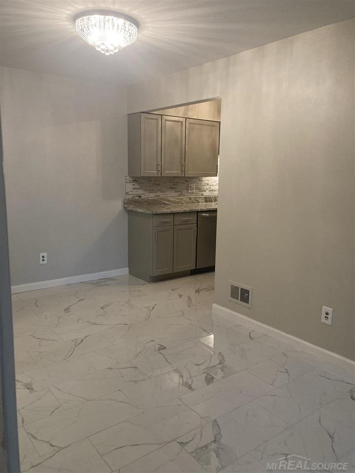 12090 15 Mile Road Sterling Heights, MI 48312 - Photo 5 of 15 50214722-3A0C328C-D1D1-4AF6-ACAE-3E1AC0BAB335.JPG