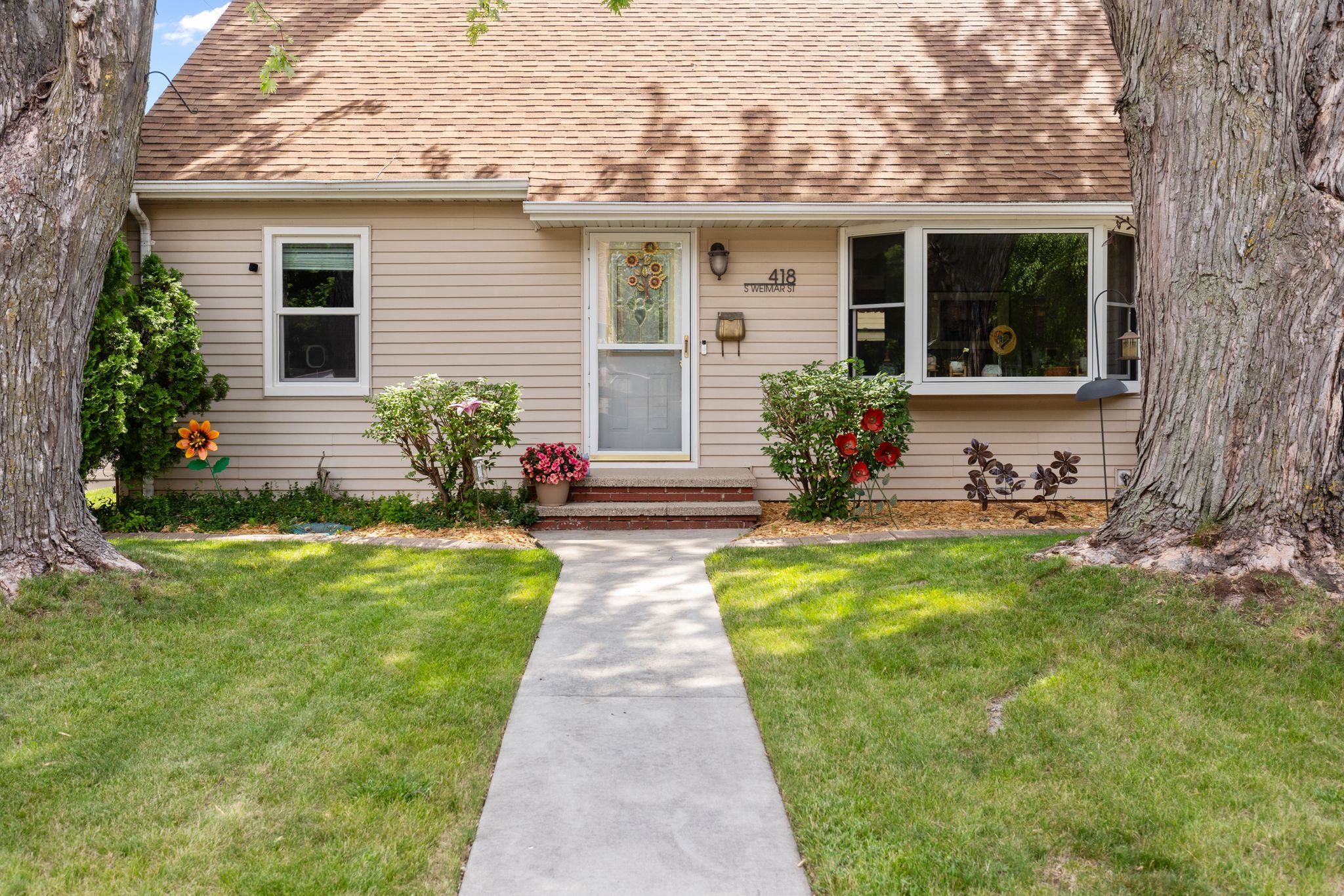 418 South Weimar Street Appleton, WI 54915 - Photo 2 of 46