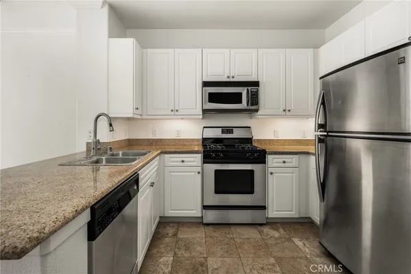 $675,000 | 3202 Watermarke Place, Irvine, CA 92612