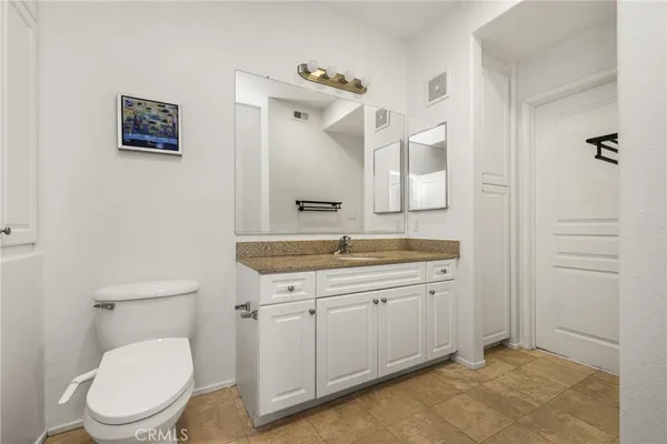 $675,000 | 3202 Watermarke Place, Irvine, CA 92612