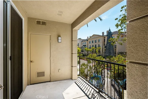 $675,000 | 3202 Watermarke Place, Irvine, CA 92612