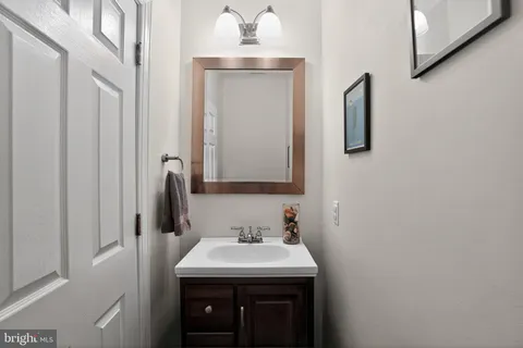$1,125,000 | 2246 Christian Street, Philadelphia, PA 19146