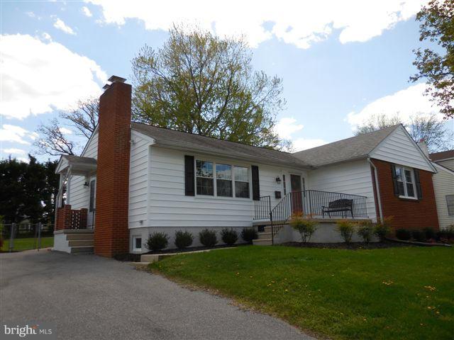 517 Shipley Road Linthicum, MD 21090 - Photo 1 of 30 a front view of house with yard and green space