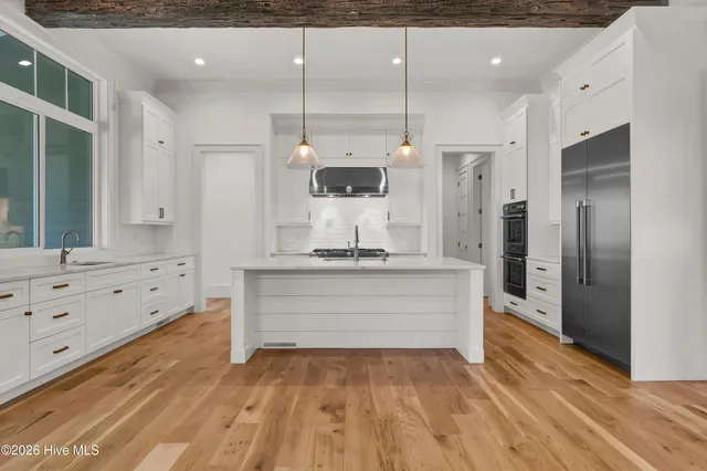 $2,932,000 | 2225 South Live Oak Parkway, Wilmington, NC 28403