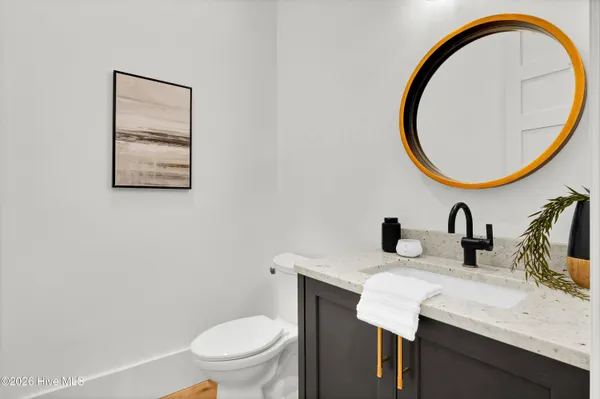 $2,932,000 | 2225 South Live Oak Parkway, Wilmington, NC 28403