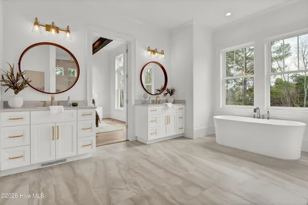 $2,932,000 | 2225 South Live Oak Parkway, Wilmington, NC 28403