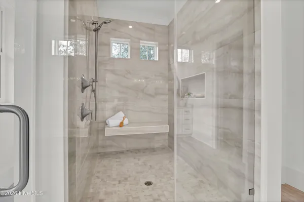 $2,932,000 | 2225 South Live Oak Parkway, Wilmington, NC 28403