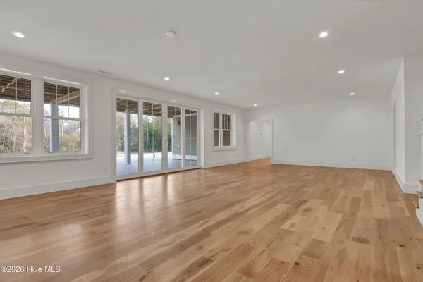 $2,932,000 | 2225 South Live Oak Parkway, Wilmington, NC 28403