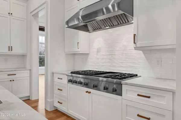 $2,932,000 | 2225 South Live Oak Parkway, Wilmington, NC 28403