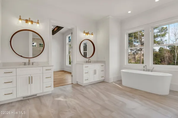 $2,932,000 | 2225 South Live Oak Parkway, Wilmington, NC 28403