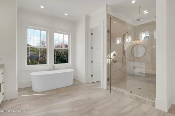 $2,932,000 | 2225 South Live Oak Parkway, Wilmington, NC 28403