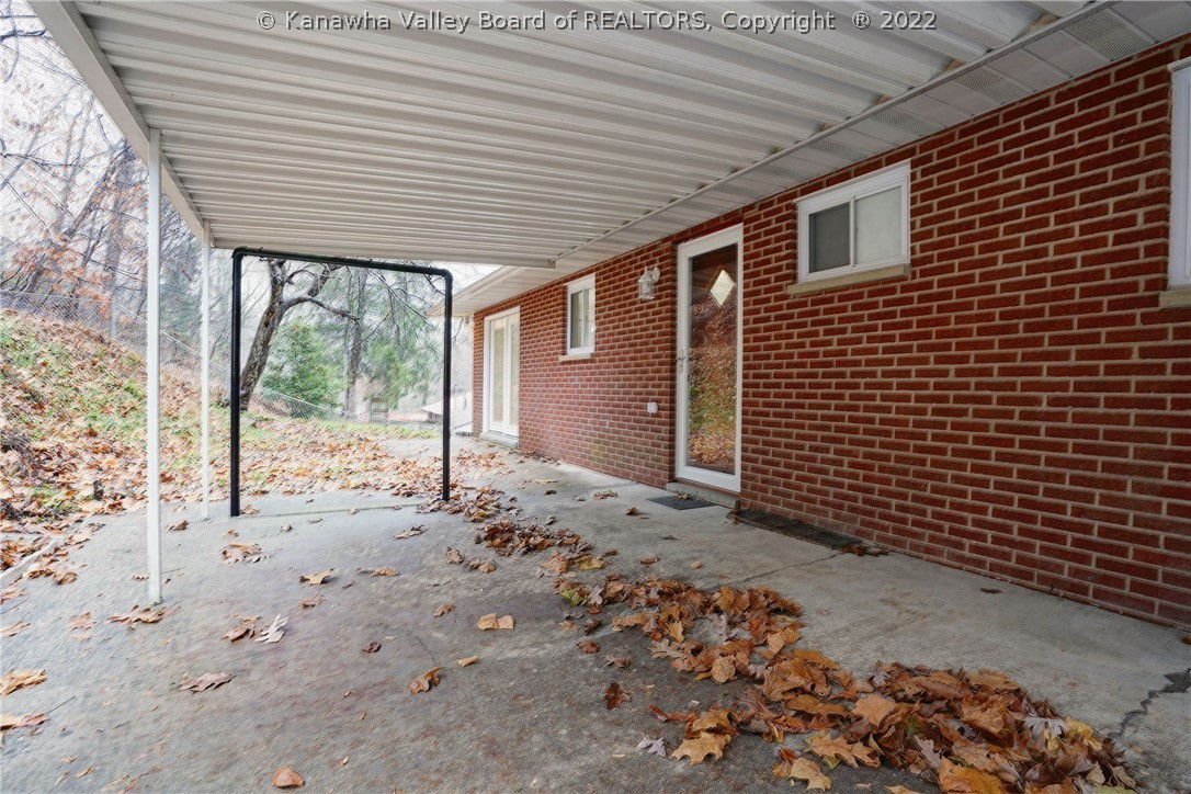 1806 Pine Manor Road Charleston, WV 25311 - Photo 25 of 28 Gallery Image 25
